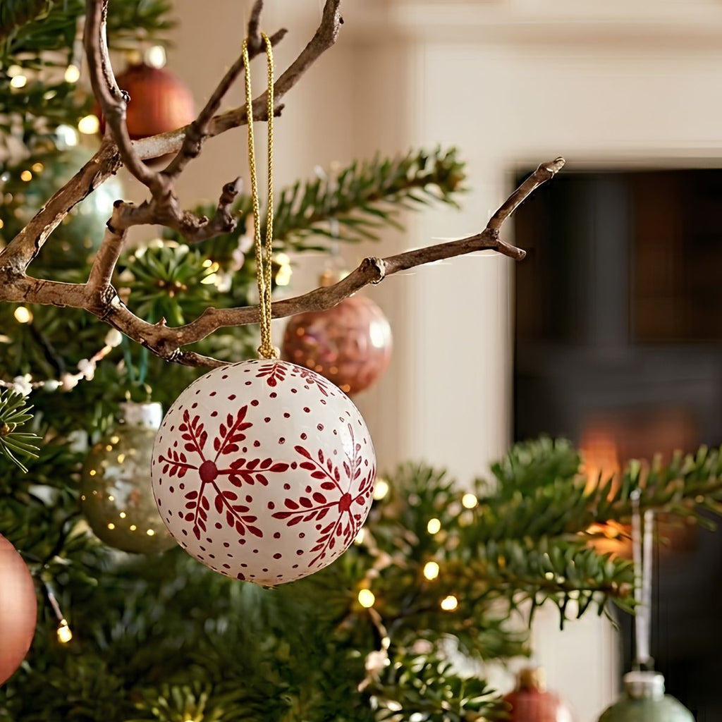 Boule de Noël en papier mâché flocon de neige