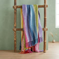 Jeté arc-en-ciel en zigzag en bouteilles recyclées